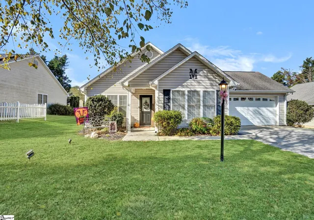 Photo 1 of Sale Pending at 119 Ashwood Ln, Anderson, SC 29625 | MLS# 1573323 | Listing updated on 2026-02-03