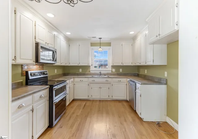 Photo 4 of Single family home for sale at 108 Angela Dr, Piedmont, SC 29673 | MLS# 1599849 | Listing updated on 2026-09-14