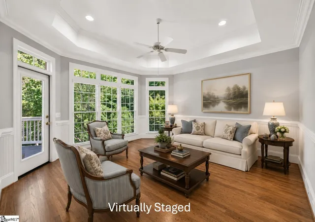 Photo 3 of Single family home for sale at 4 Broadstone Ct, Simpsonville, SC 29681 | MLS# 1586870 | Listing updated on 2026-08-10