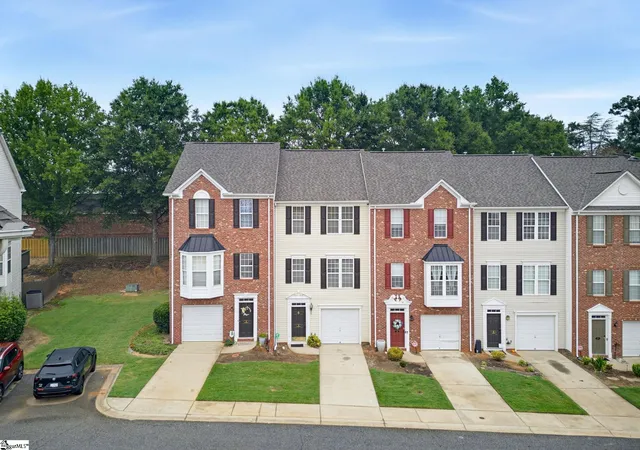 Photo 1 of Townhouse for sale at 110 Cambria Ct, Mauldin, SC 29662 | MLS# 1599573 | Listing updated on 2026-09-01