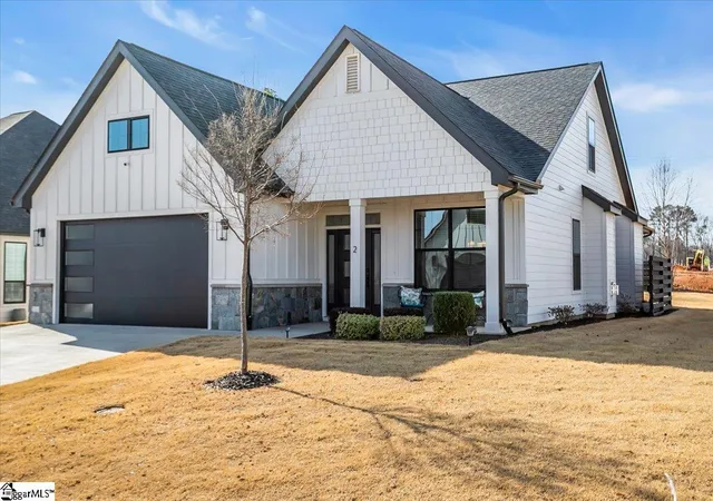 Homes for sale in Simpsonville, SC | 2 Winding Rock Rd, Simpsonville, SC 29680 | MLS# 1592073