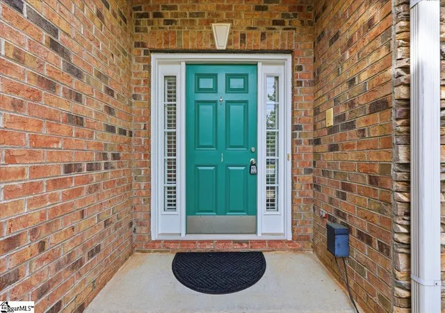 Photo 3 of Single family home for sale at 1 Braeburn Dr, Simpsonville, SC 29681 | MLS# 1588819 | Listing updated on 2026-05-31
