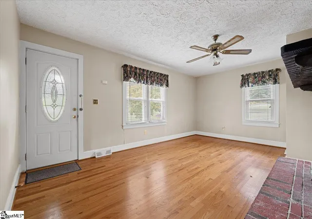 Photo 3 of Single family home for sale at 1363 Bethlehem Ridge Rd, Pickens, SC 29671 | MLS# 1602473 | Listing updated on 2026-09-27