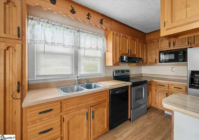 Photo 4 of Single family home for sale at 1363 Bethlehem Ridge Rd, Pickens, SC 29671 | MLS# 1602473 | Listing updated on 2026-09-27