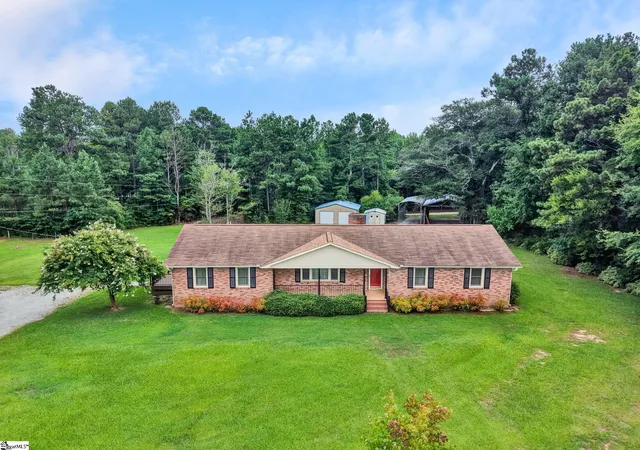 Photo 1 of Single family home for sale at 1173 Brook Rd, Clinton, SC 29325 | MLS# 1599325 | Listing updated on 2026-09-04