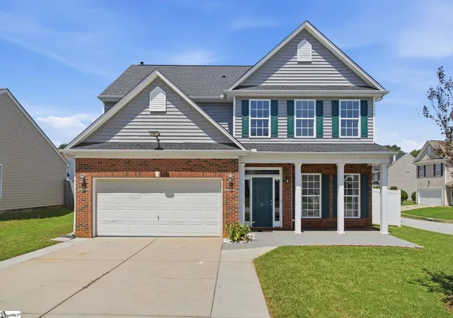 Photo 1 of Single family home for sale at 21 Nut Leaf Ln, Greenville, SC 29605 | MLS# 1601983 | Listing updated on 2026-08-30