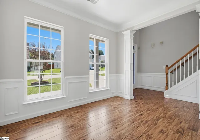 Photo 3 of Single family home for sale at 21 Nut Leaf Ln, Greenville, SC 29605 | MLS# 1601983 | Listing updated on 2026-08-30