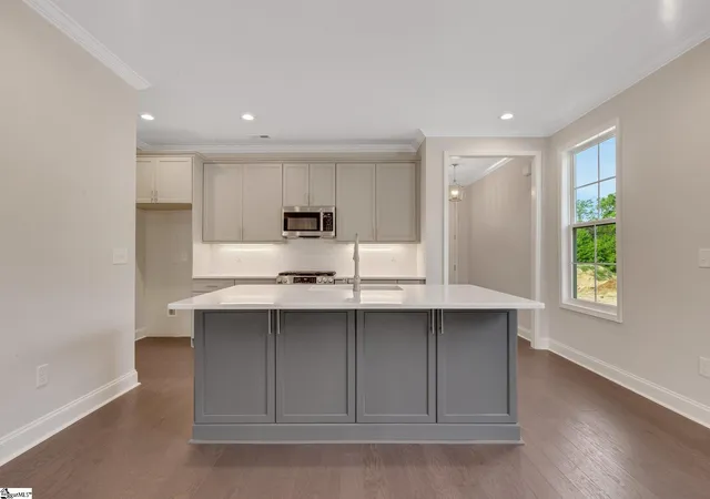 Photo 3 of Townhouse for sale at 25 Hasbrook Ln, Greenville, SC 29607 | MLS# 1601050 | Listing updated on 2026-09-12