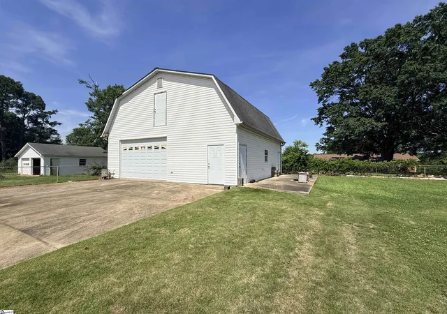 4th image of 3540 Parris Bridge Rd, Boiling Springs, SC 29316 | MLS# 1594360