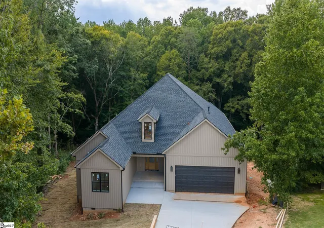 Photo 33 of Single family home for sale at 221 Saddle Crk Ct, Greer, SC 29651 | MLS# 1602486 | Listing updated on 2026-08-31