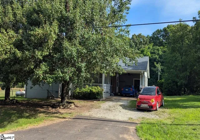 Photo 1 of Single family home for sale at 4014 Pacolet Hwy, Pacolet, SC 29372 | MLS# 1594815 | Listing updated on 2026-08-23