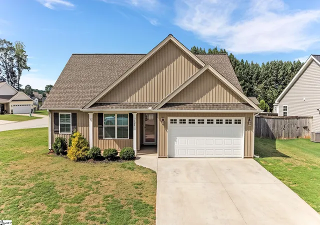 Photo 1 of Single family home for sale at 124 Lily Wy, Lyman, SC 29365 | MLS# 1598287 | Listing updated on 2026-08-24