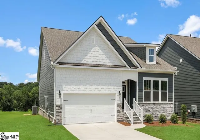Photo 2 of Single family home for sale at 659 Munchberry Wy, Spartanburg, SC 29301 | MLS# 1590181 | Listing updated on 2026-09-10