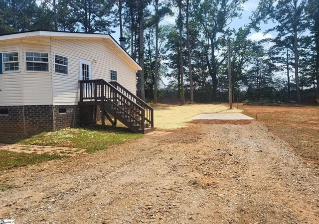 Homes for sale in Williamston, SC | 125 Oldfield Cir, Williamston, SC 29697 | MLS# 1596215