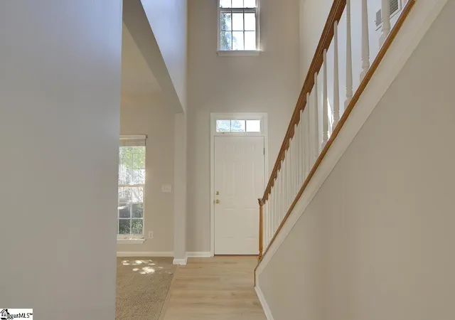 Photo 4 of Single family home for sale at 210 Highgate Cir, Greer, SC 29650 | MLS# 1598255 | Listing updated on 2026-07-20