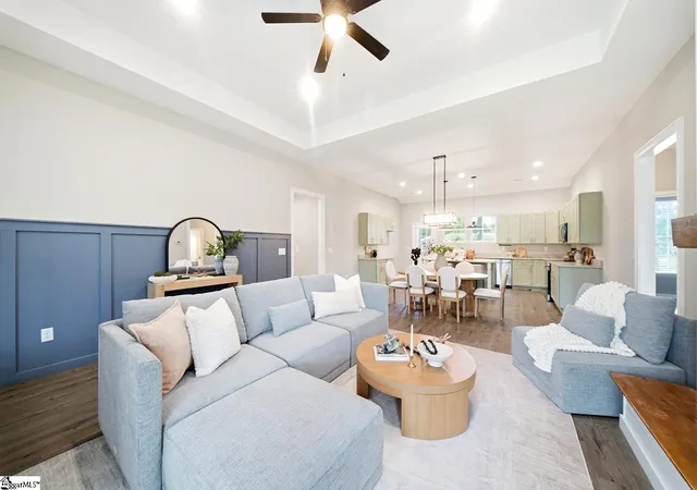 Photo 2 of Single family home for sale at 329 Woodley Rd, Spartanburg, SC 29306 | MLS# 1601503 | Listing updated on 2026-09-04