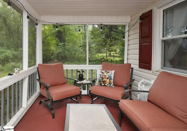Photo 2 of Single family home for sale at 1 Valley Dr, Lyman, SC 29365 | MLS# 1601691 | Listing updated on 2026-09-04