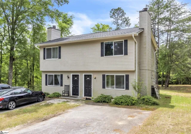 Photo 1 of Multi family home for sale at 124 Bonner Rd, Spartanburg, SC 29303 | MLS# 1590112 | Listing updated on 2026-06-11
