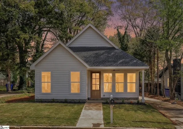 Homes for sale in Greenville, SC | 119 Maco St, Greenville, SC 29607 | MLS# 1586844