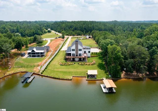 Homes for sale in Abbeville, SC | 126 Clearview Dr, Abbeville, SC 29620 | MLS# 1596347