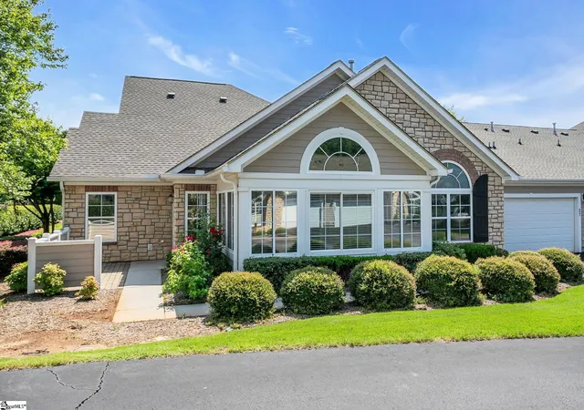 Homes for sale in Simpsonville, SC | 27 Fudora Cir, Simpsonville, SC 29681 | MLS# 1596377