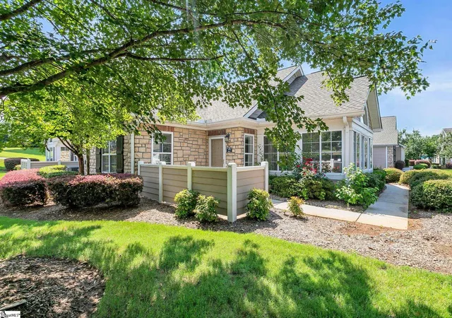 Homes for sale in Simpsonville, SC | 27 Fudora Cir, Simpsonville, SC 29681 | MLS# 1596377