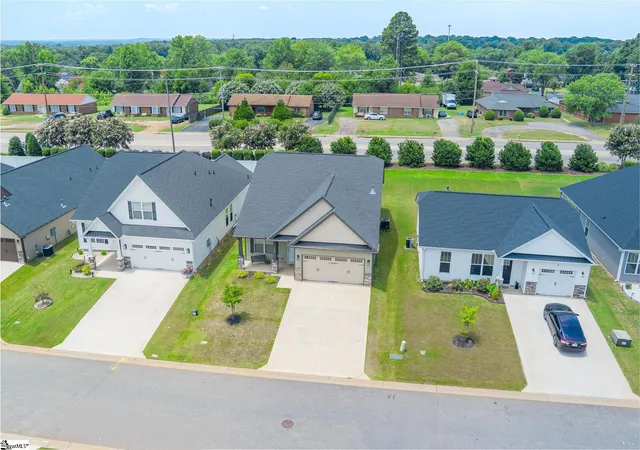 Photo 2 of Single family home for sale at 2622 Karkinnen Wy, Moore, SC 29369 | MLS# 1597336 | Listing updated on 2026-08-31
