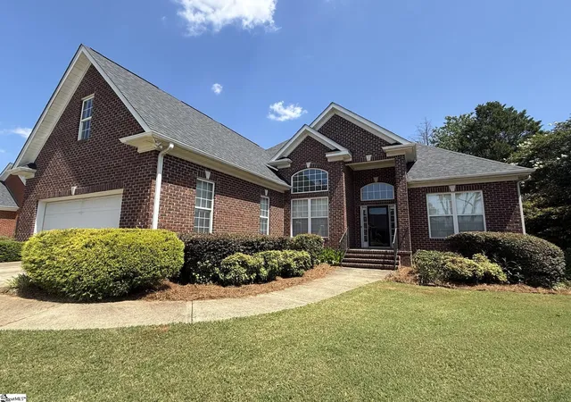 Photo 1 of Single family home for sale at 2 Windmill Wy, Greenville, SC 29615 | MLS# 1602285 | Listing updated on 2026-09-15