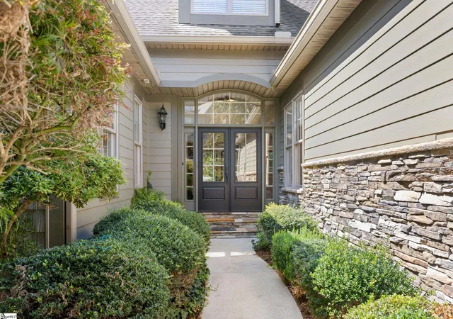 3rd image of 114 Club Ct, Salem, SC 19676 | MLS# 1597327