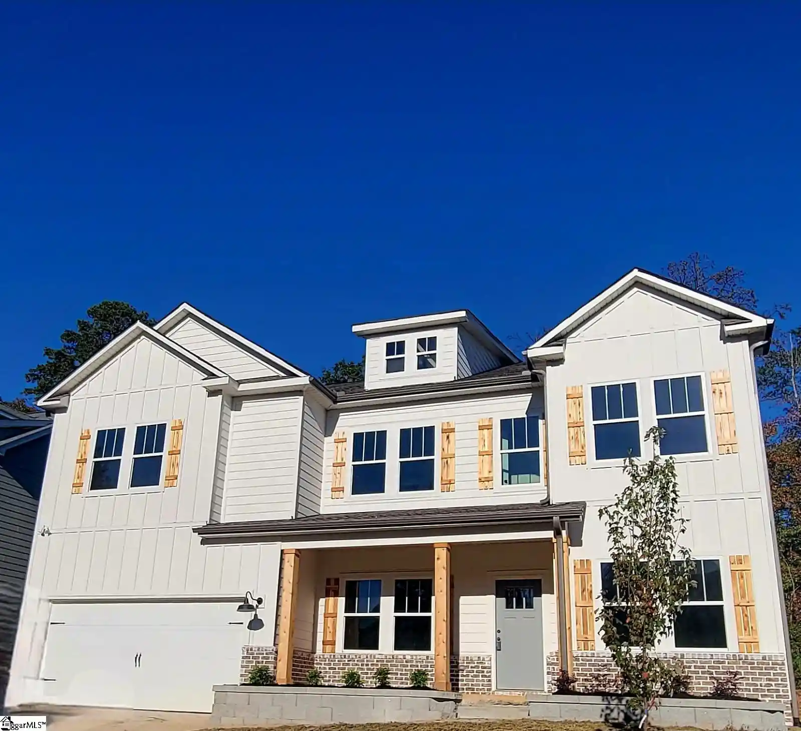 Photo 1 of Single family home for sale at 108 Woodland Chase Ct, Simpsonville, SC 29681 | MLS# 1594667 | Listing updated on 2026-10-21