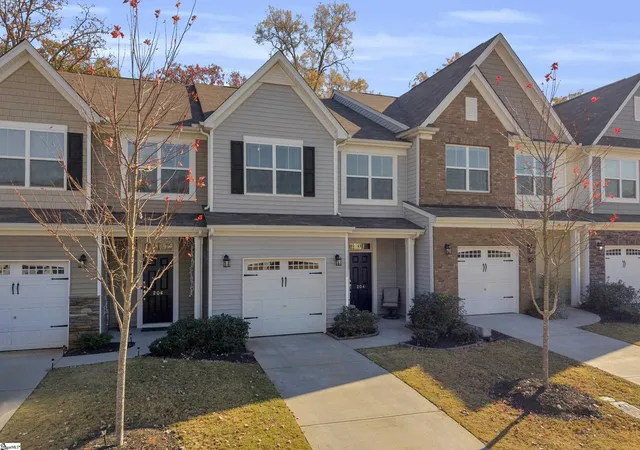 Homes for sale in Piedmont, SC | 204 Brochaill Ct, Piedmont, SC 29673 | MLS# 1575536