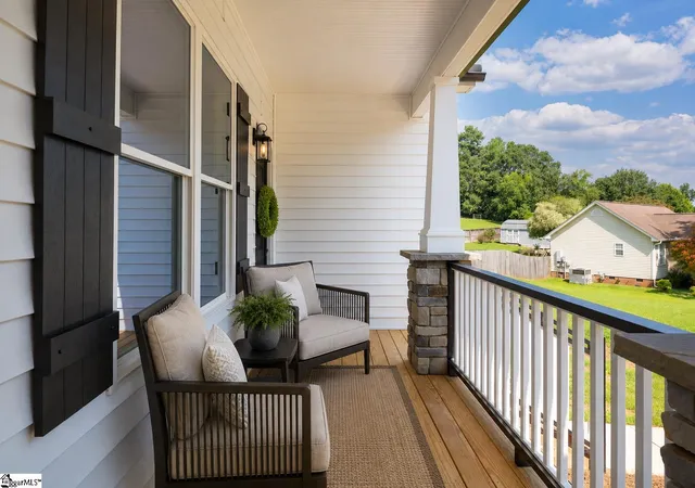 Photo 3 of Single family home for sale at 220 Emory Dr, Easley, SC 29640 | MLS# 1600994 | Listing updated on 2026-08-14