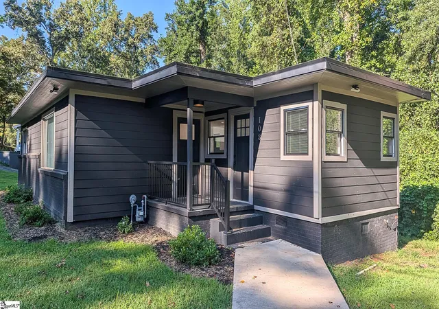 Photo 1 of Single family home for sale at 108 Saint Lo Cir, Easley, SC 29640 | MLS# 1601860 | Listing updated on 2026-08-28
