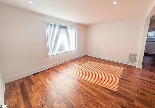 Photo 4 of Single family home for sale at 108 Saint Lo Cir, Easley, SC 29640 | MLS# 1601860 | Listing updated on 2026-08-28