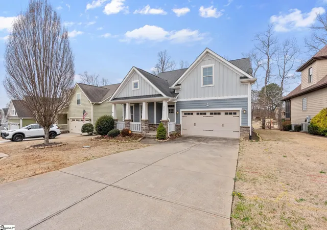 Photo 4 of Single family home for sale at 219 Chickadee Trl, Easley, SC 29642 | MLS# 1583531 | Listing updated on 2026-08-25