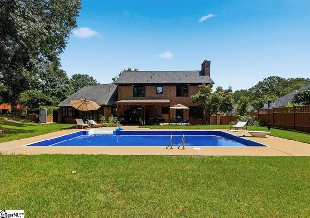 Photo 1 of Single family home for sale at 105 Sugar Hill Ct, Simpsonville, SC 29681 | MLS# 1601025 | Listing updated on 2026-09-05