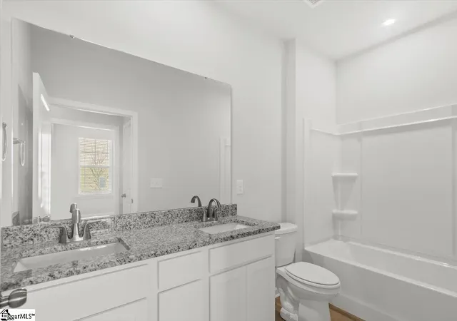 Photo 3 of Single family home for sale at 1539 Honeybee Ln, Lyman, SC 29365 | MLS# 1598374 | Listing updated on 2026-08-22