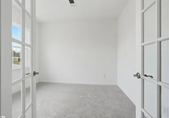 Photo 4 of Single family home for sale at 417 Adhurst Dr, Enoree, SC 29630 | MLS# 1592843 | Listing updated on 2026-10-12