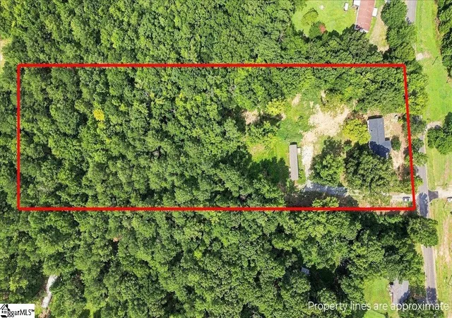 Photo 2 of Manufactured home for sale at 261 Coleman Rd, Clinton, SC 29325 | MLS# 1602101 | Listing updated on 2026-08-27