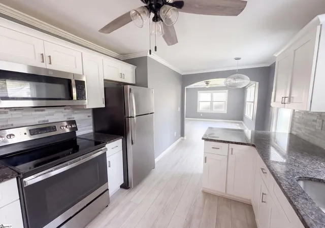 Photo 2 of Single family home for sale at 946 N Logan St, Gaffney, SC 29341 | MLS# 1601372 | Listing updated on 2026-08-27