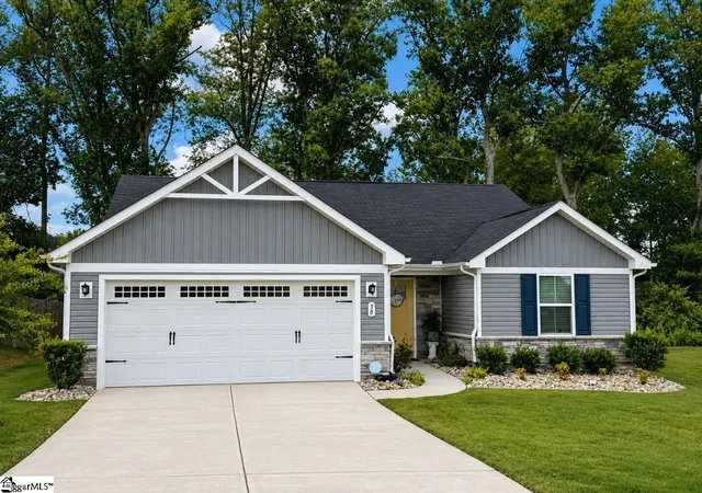 Photo 1 of Single family home for sale at 38 Timberline Dr, Greenville, SC 29615 | MLS# 1602529 | Listing updated on 2026-09-08