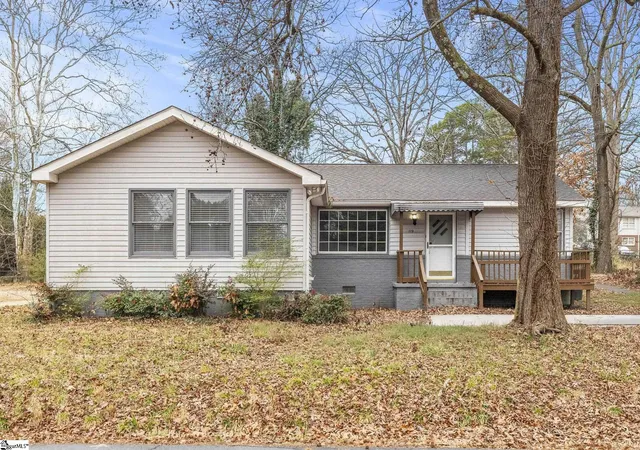 Photo 1 of Single family home for sale at 119 Sutton Dr, Taylors, SC 29687 | MLS# 1587055 | Listing updated on 2026-09-24