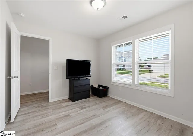 Photo 3 of Single family home for sale at 16 Steeds Glen Rd, Piedmont, SC 29673 | MLS# 1600522 | Listing updated on 2026-08-26