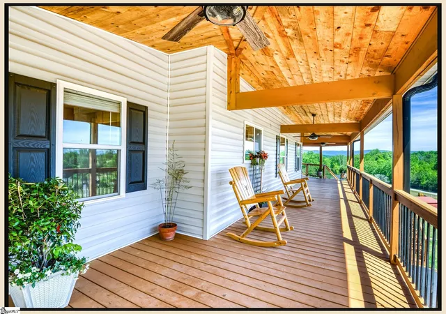 Homes for sale in Easley, SC | 3803 Dacusville Hwy, Easley, SC 29640 | MLS# 1588732