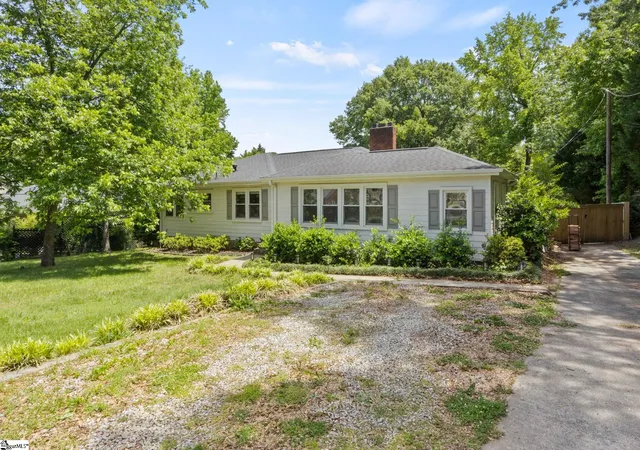 3rd image of 28 Buena Vista Ave, Greenville, SC 29607 | MLS# 1591584
