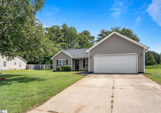 Photo 1 of Single family home for sale at 246 Fisher Lake Rd, Lyman, SC 29365 | MLS# 1601239 | Listing updated on 2026-08-28