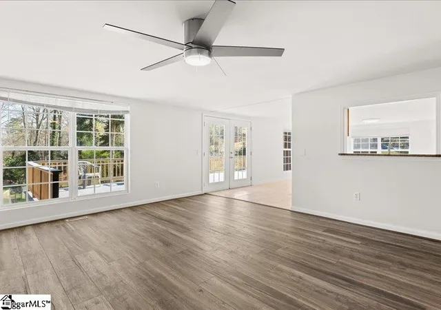 2nd image of 1028 Pinelake Dr, Townville, SC 29689 | MLS# 1585683