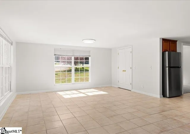 3rd image of 1028 Pinelake Dr, Townville, SC 29689 | MLS# 1585683