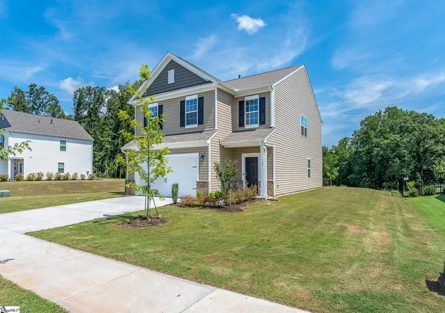 Photo 2 of Single family home for sale at 147 Somerset Ln, Central, SC 29630 | MLS# 1602512 | Listing updated on 2026-09-03