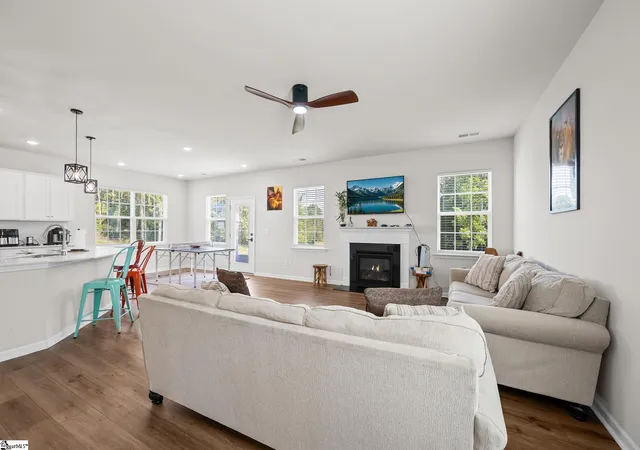 Photo 3 of Single family home for sale at 147 Somerset Ln, Central, SC 29630 | MLS# 1602512 | Listing updated on 2026-09-03